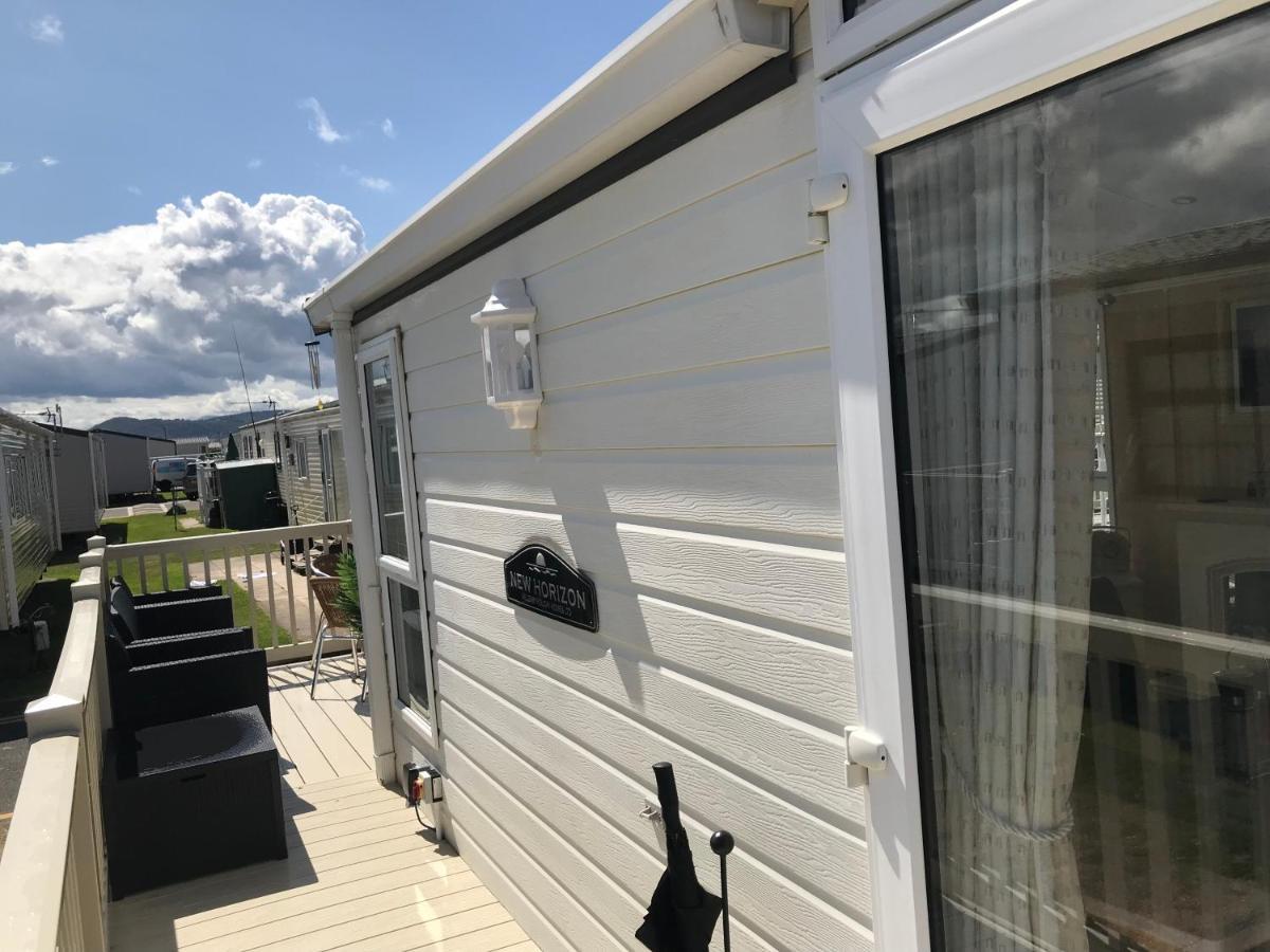 Hot Tub Accommodation North Wales Caravan Rhyl Eksteriør bilde